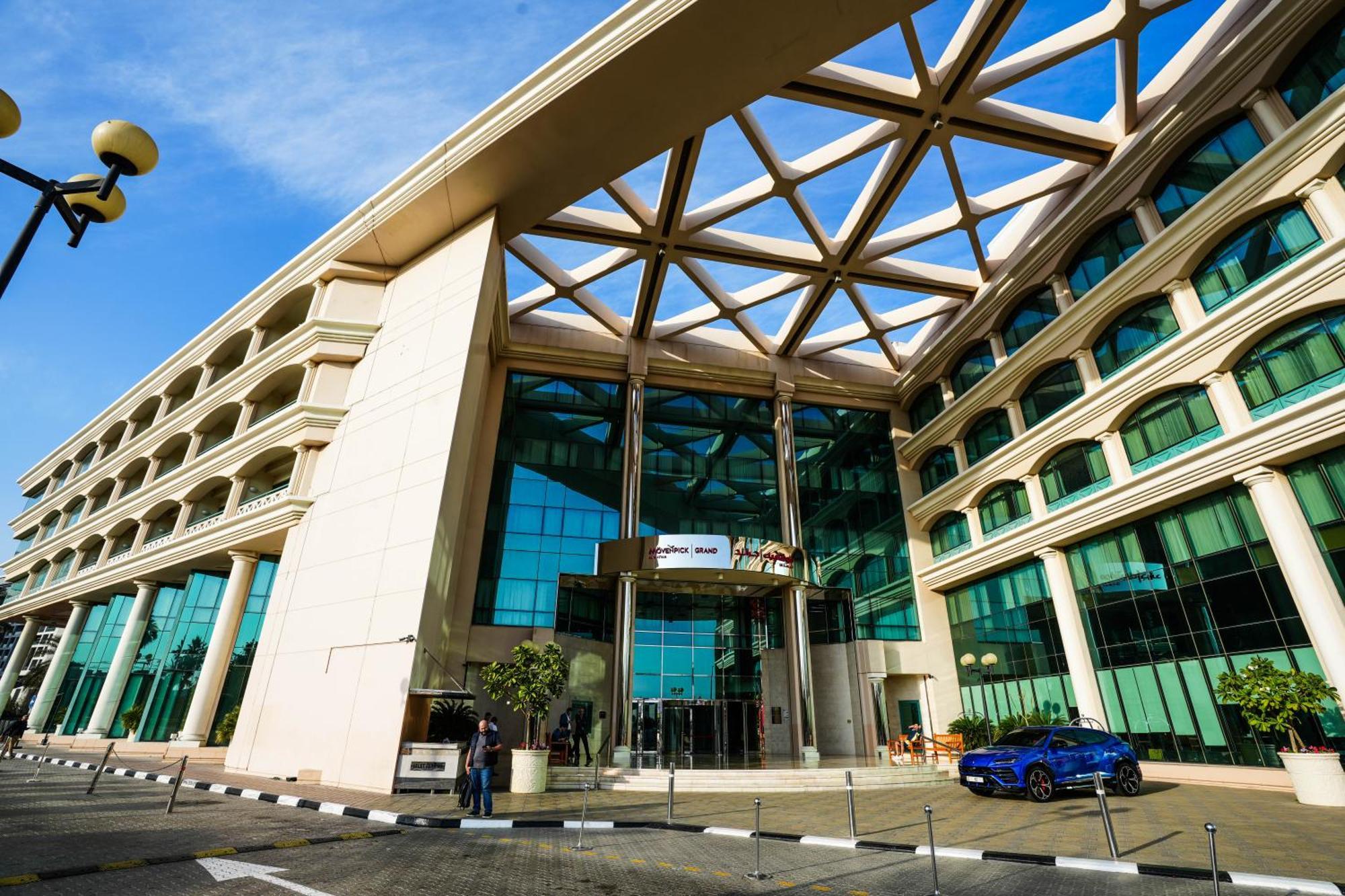 Moevenpick Grand Al Bustan Hotel Dubai Exterior photo Dubai Campus